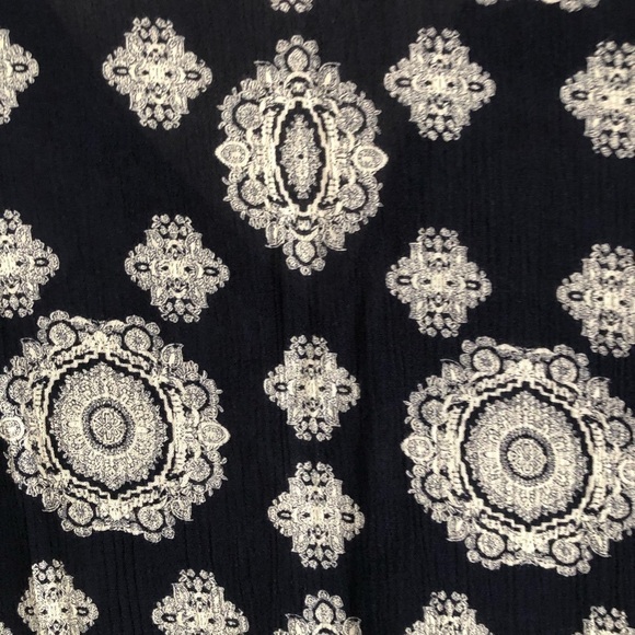 Altar’d State Navy Blue Rayon Flowy Blouse Small - Picture 3 of 9